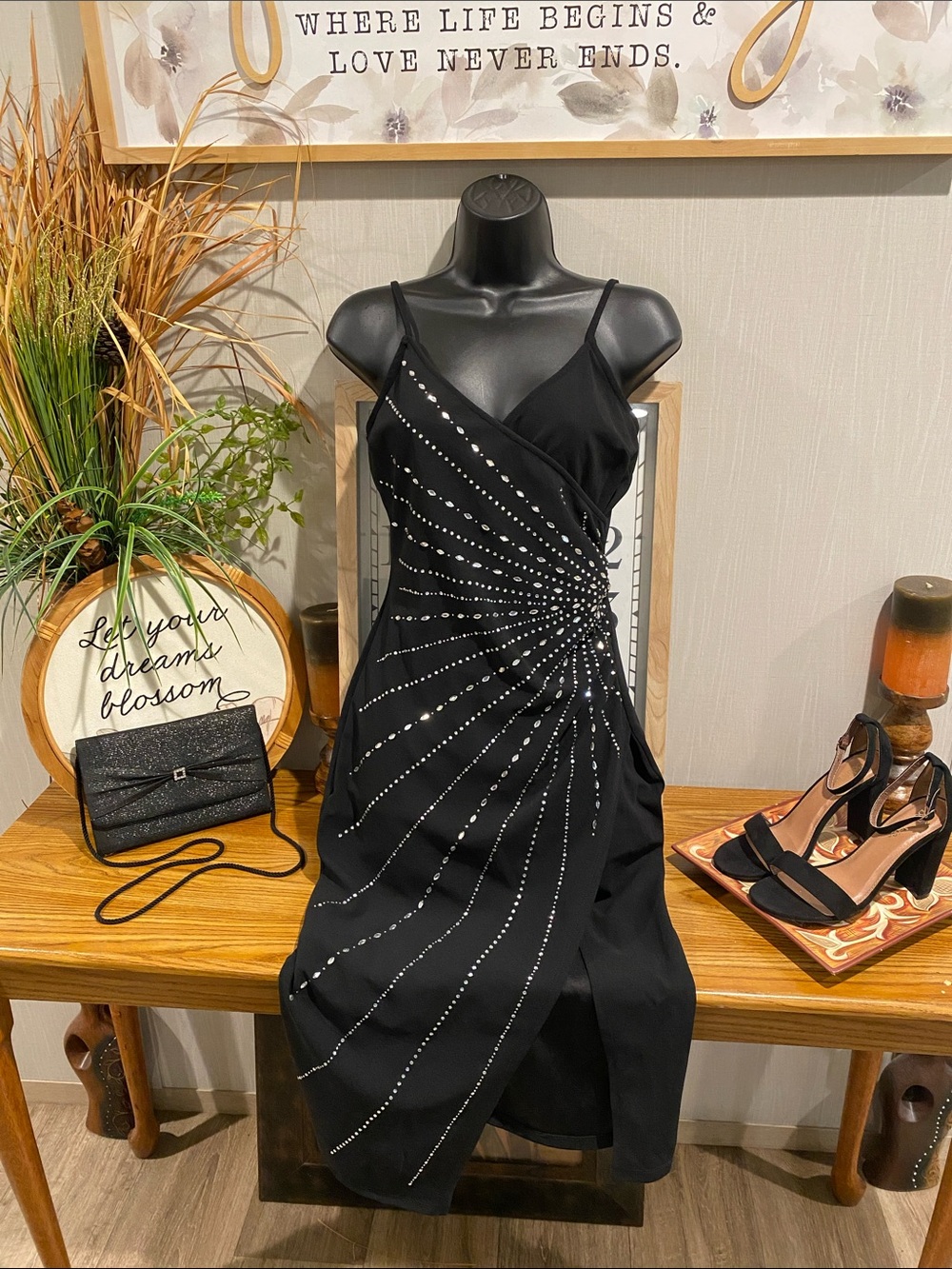 Black Embellished V-Neck Split Midi Dress